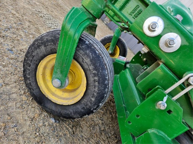 2022-john-deere-z960m-image-27