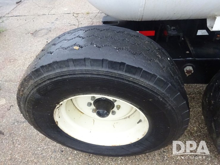 double-nh3-nurse-tanks-(pz14081,-unit-50413,-tank-12)-image-30