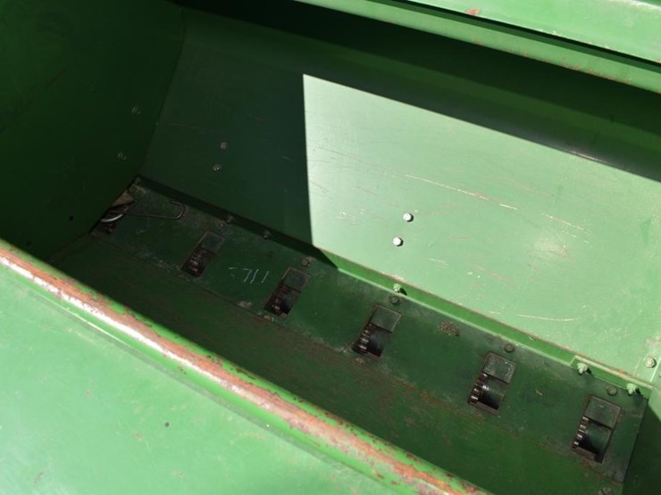 john-deere-450-image-8