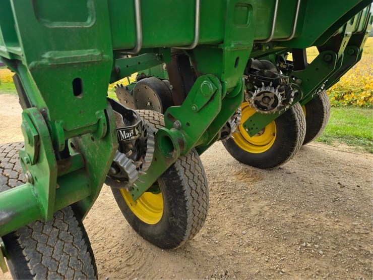 john-deere-1790-image-17