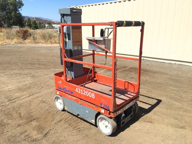 2011-skyjack-sj12-image-4