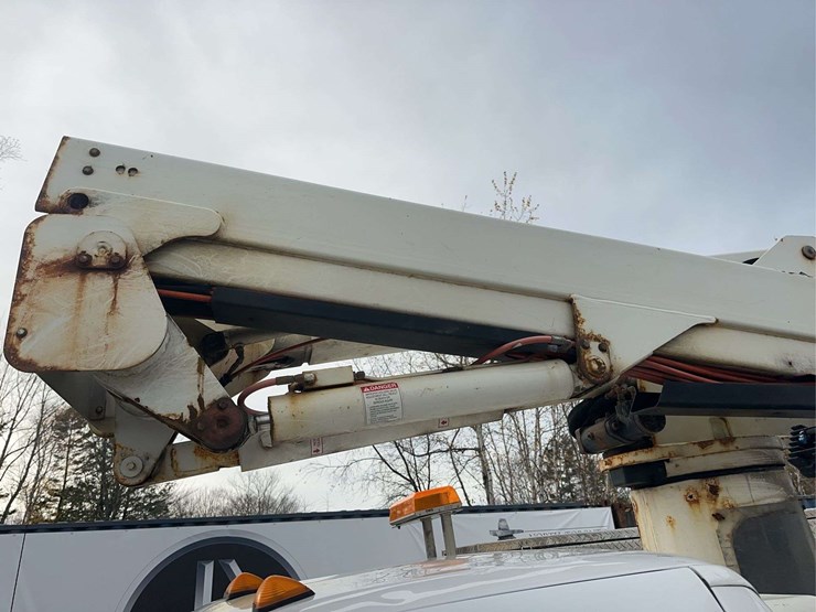 2016-ford-f550-xl-image-19