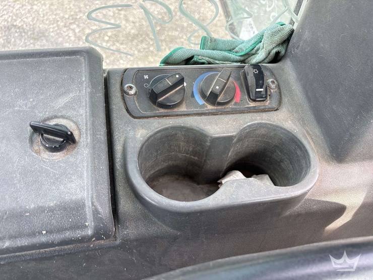 2020-caterpillar-d5k2-lgp-image-14