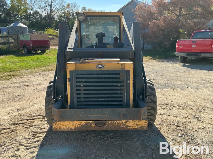 1990-new-holland-l785-image-6