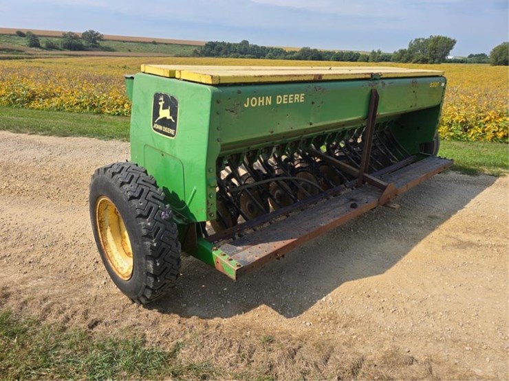 john-deere-8300-image-3