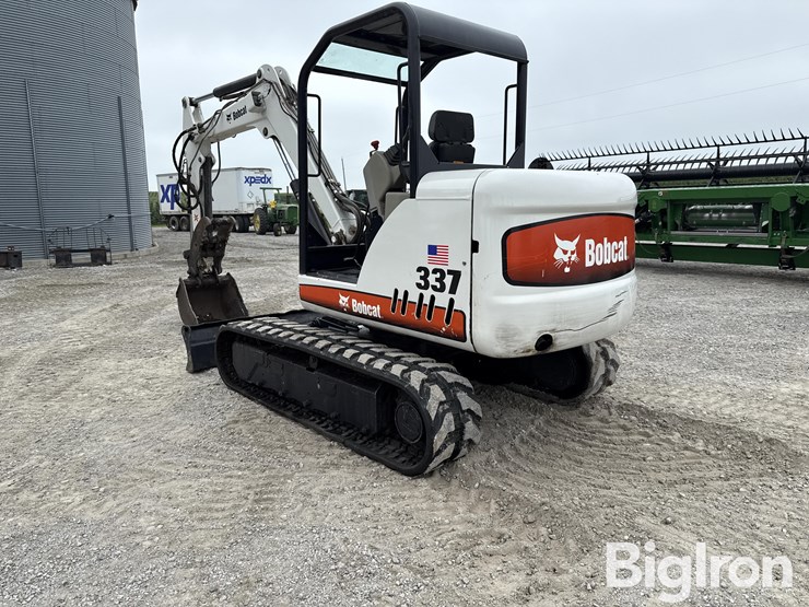 2005-bobcat-337g-image-7