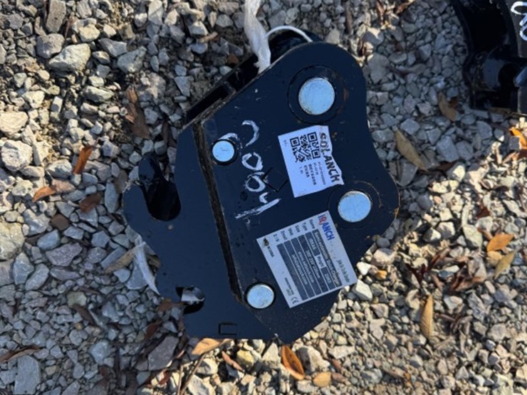 #2004-•-hydraulic-quick-coupler-for-mini-excavator-image-1