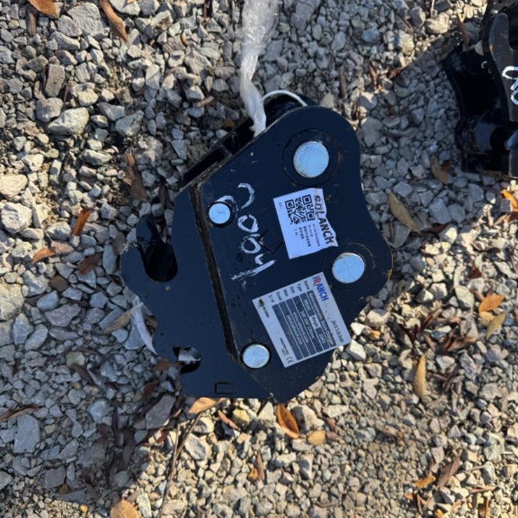 #2004 • Hydraulic Quick Coupler for Mini Excavator