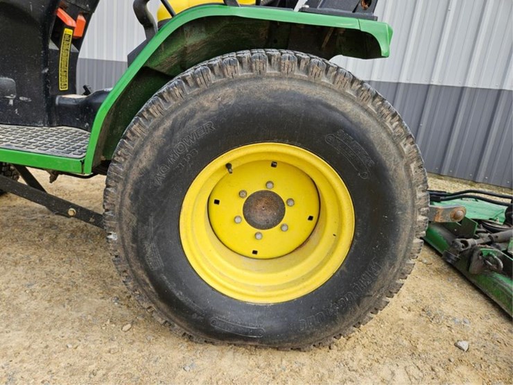 john-deere-4100-image-36
