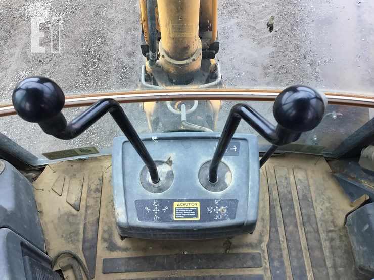 2004-deere-310g-image-17