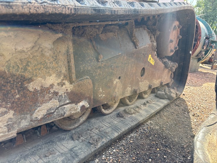 2014-bobcat-t750-image-11