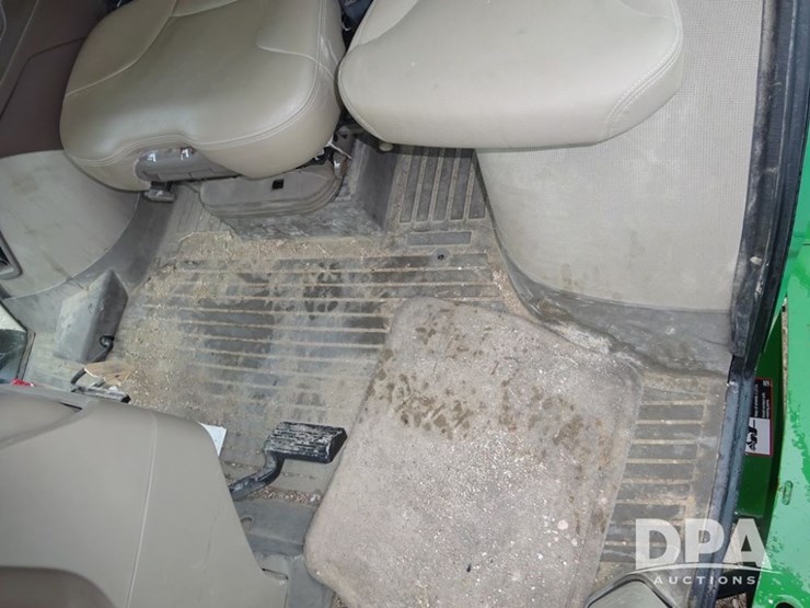 2018-john-deere-f4365-image-83