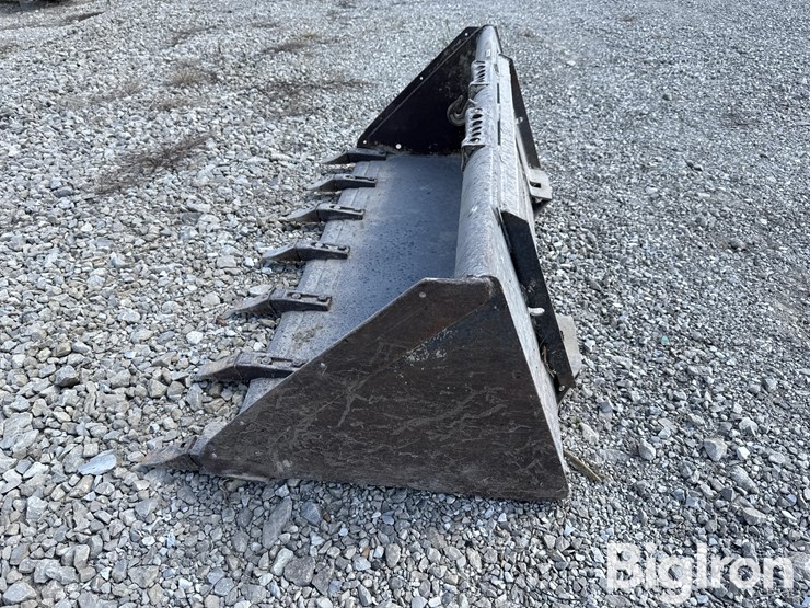 skid-steer-tooth-bucket-image-8