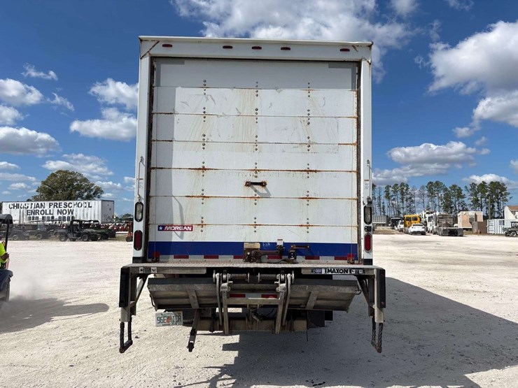 2018-isuzu-ftr-image-34