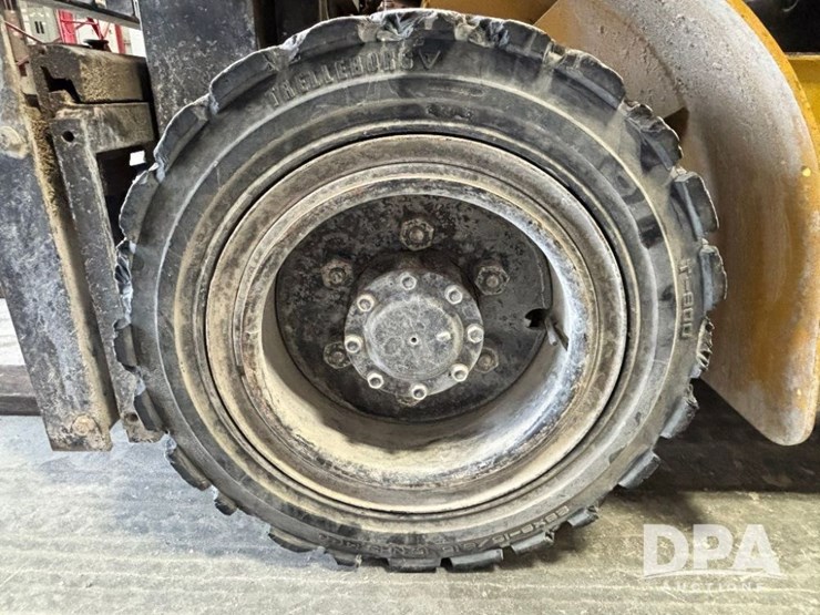 caterpillar-gp30k-image-20