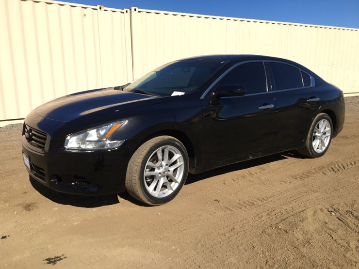 2014-nissan-maxima-sedan,-image-1