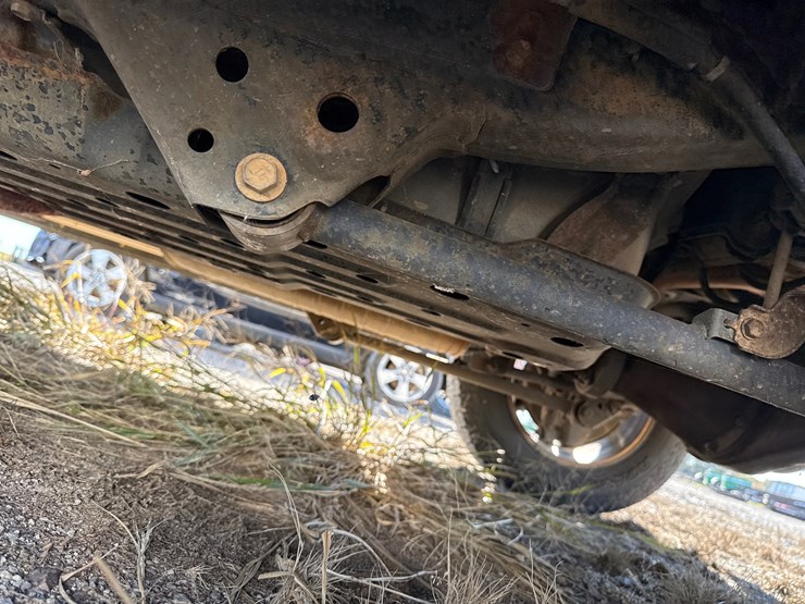 2004-toyota-sequoia-image-17