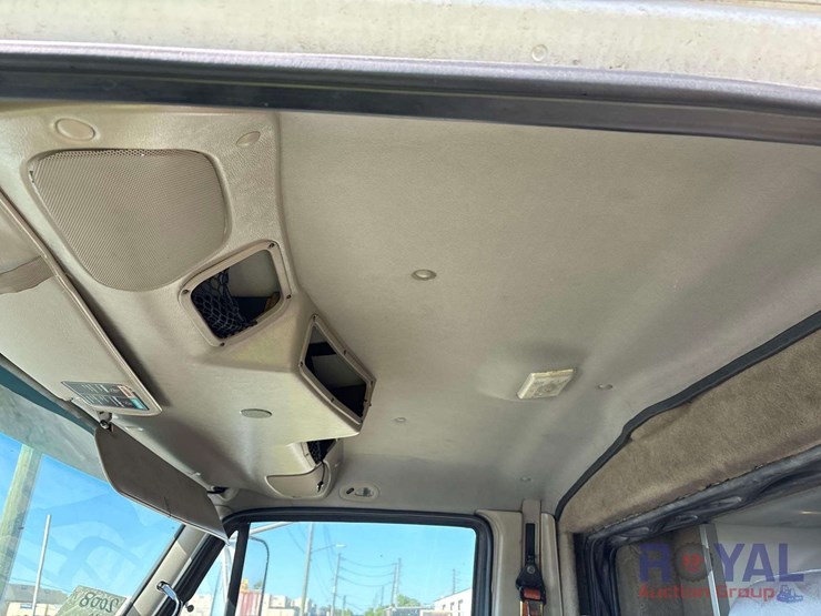 2008-sterling-acterra-image-11