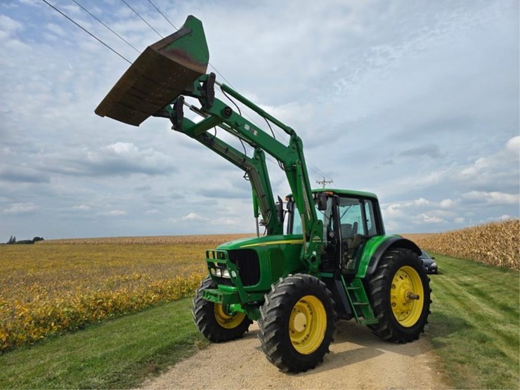 john-deere-7520-image-35