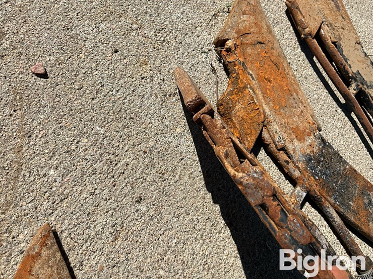 mag-38-anhydrous-knives-image-20