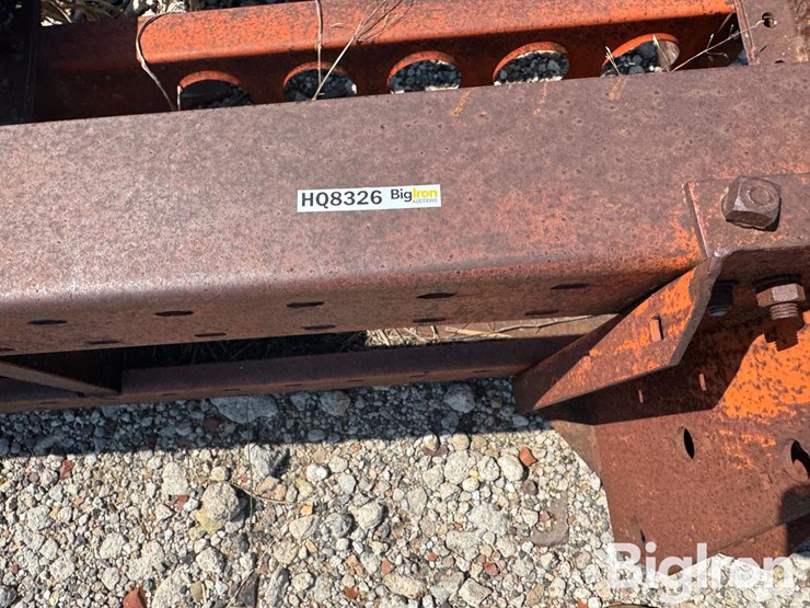 farmhand-bale-attachment-image-18