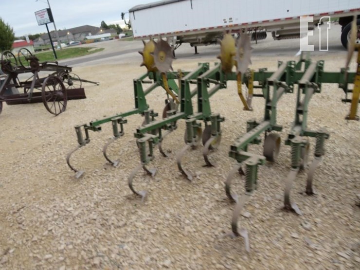 john-deere-825-image-6