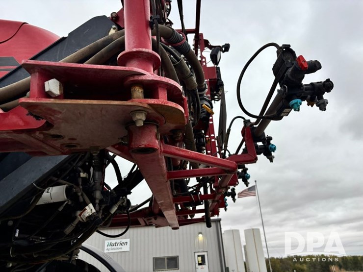 2019-case-ih-patriot-4440-image-84