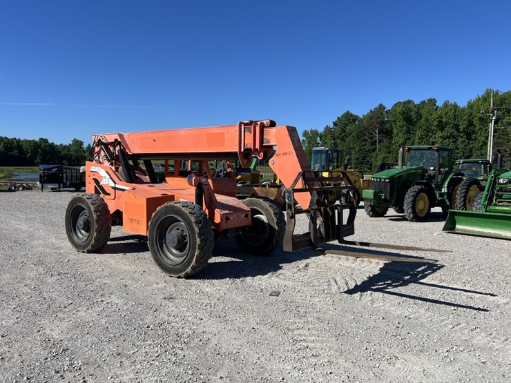 2013-sky-trak-6042-image-1