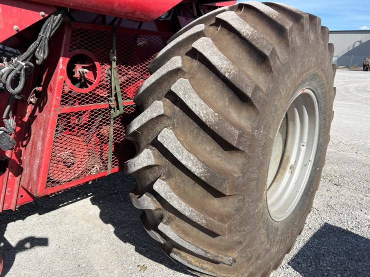 case-ih-1680-image-5