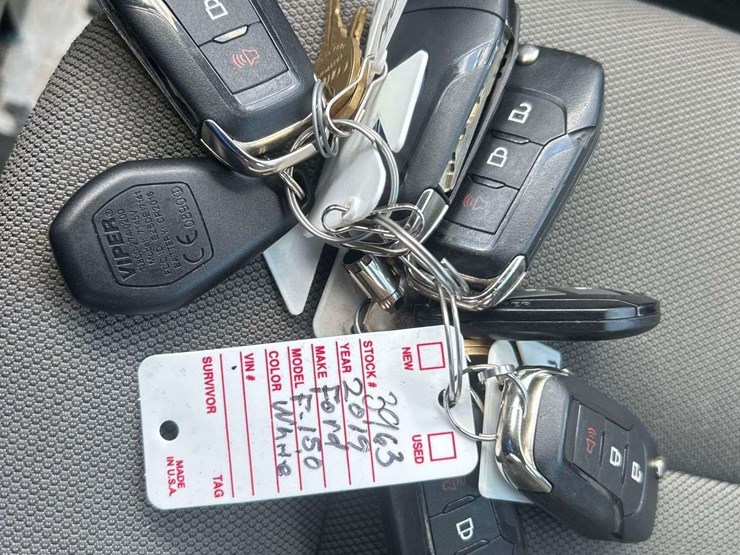 2019-ford-f150-image-35