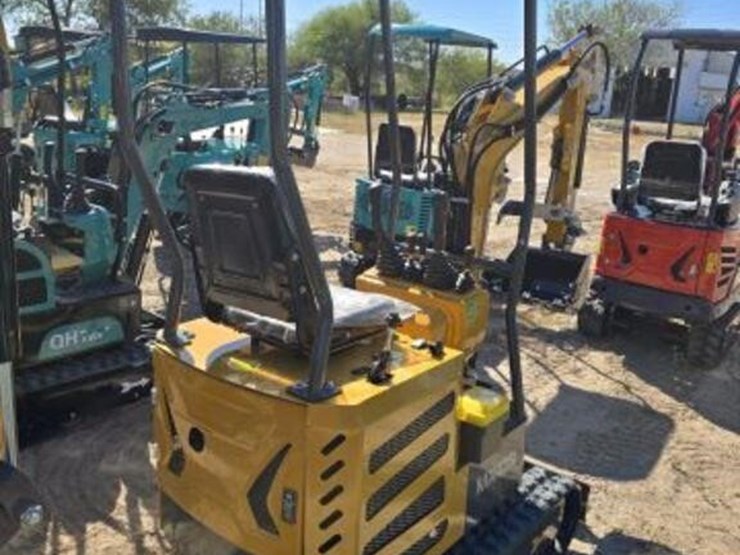 cfg-mini-excavator-mx12r-image-3