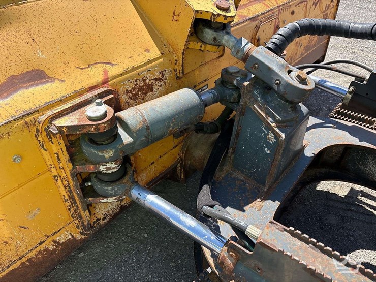 2013-deere-650k-image-7