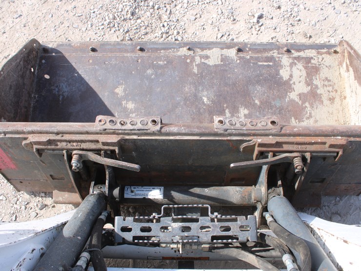 2015-bobcat-s530-image-61