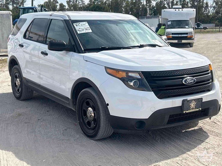 2013-ford-explorer-image-2