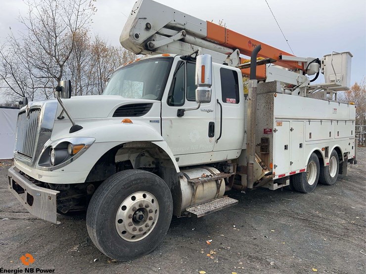 2012-international-7400-image-1