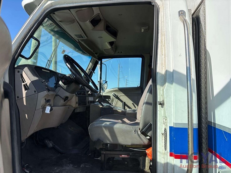 2008-sterling-acterra-image-5