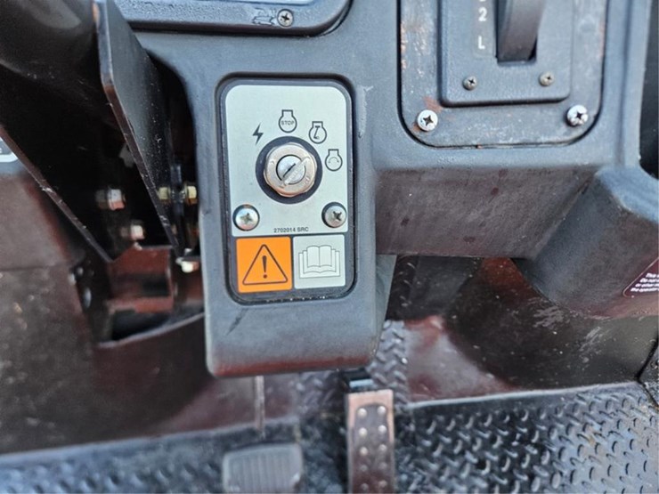 cushman-turf-truckster-image-31