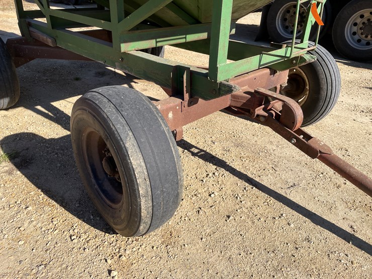 #5929-•-gravity-box-on-running-gear-image-33