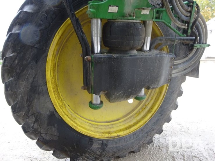 2017-john-deere-r4038-image-57