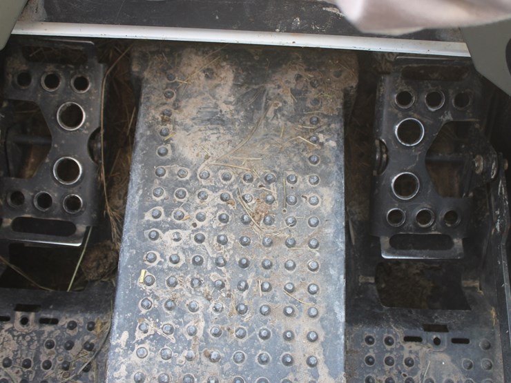 2015-bobcat-s530-image-59