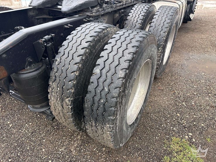 2012-mack-cxu613-day-cab-t/a-wet-kit-truck-tractor-image-20