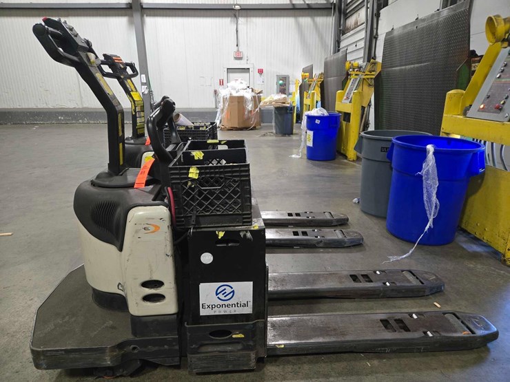 2015-crown-pe4500-60-image-6