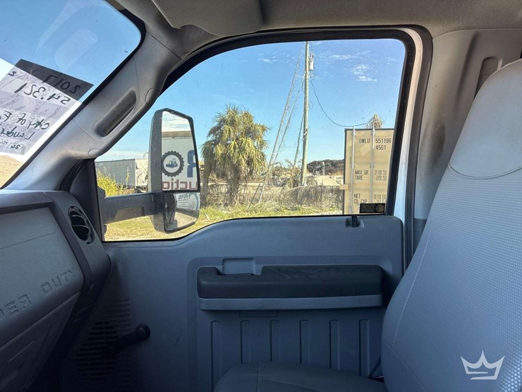 2017-ford-f650-image-13