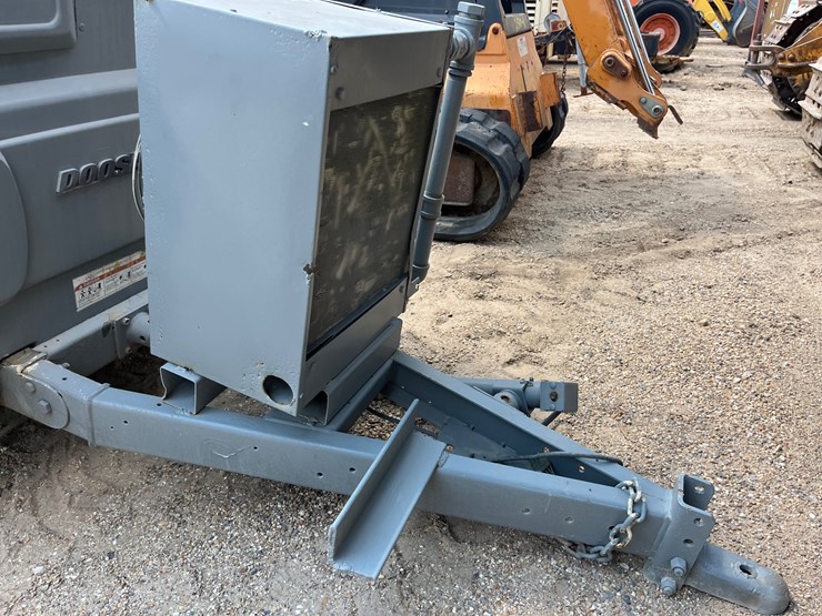 #2793-•-doosan-p185-compressor-|-for-parts/repairs-image-11