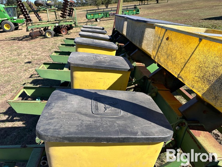 john-deere-7000-image-13