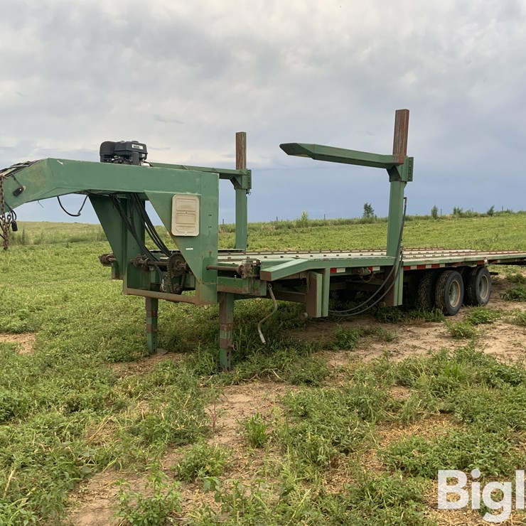 Gooseneck Bale Accumulator