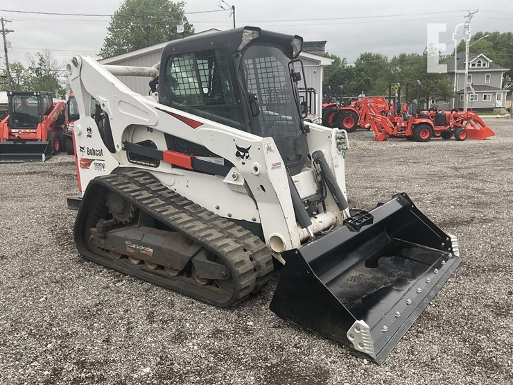 2021-bobcat-t870-image-7