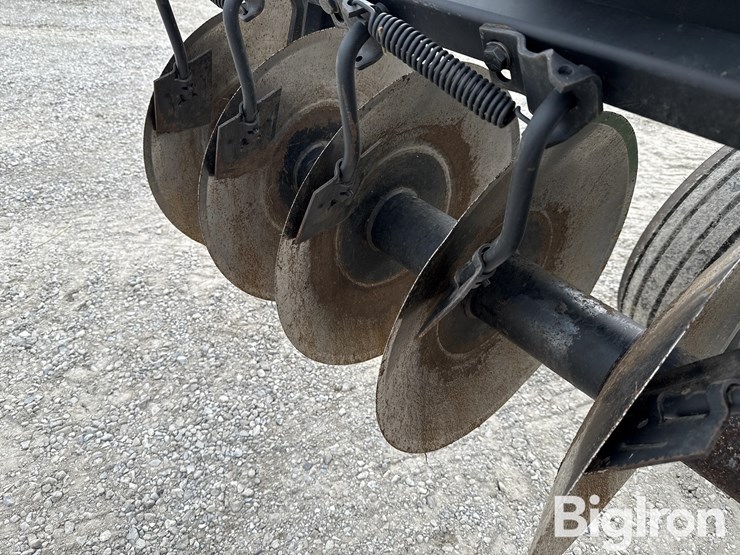 john-deere-637-image-17