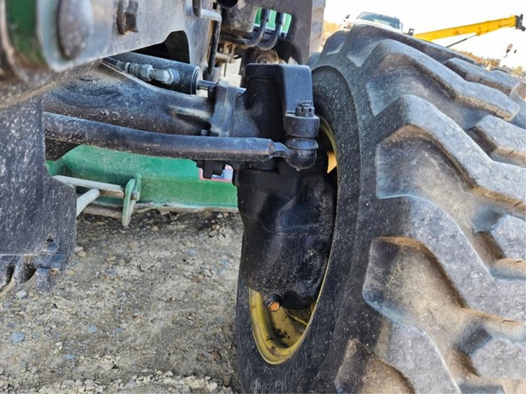 john-deere-2320-image-33