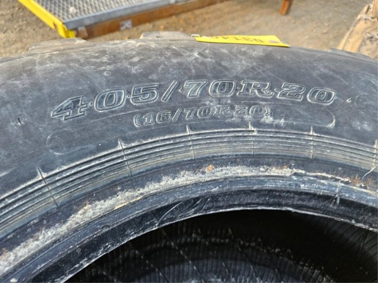 #3140-•-(3)-405/70r20-tires-image-4
